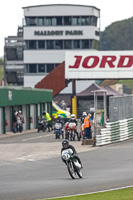 Vintage-motorcycle-club;eventdigitalimages;mallory-park;mallory-park-trackday-photographs;no-limits-trackdays;peter-wileman-photography;trackday-digital-images;trackday-photos;vmcc-festival-1000-bikes-photographs